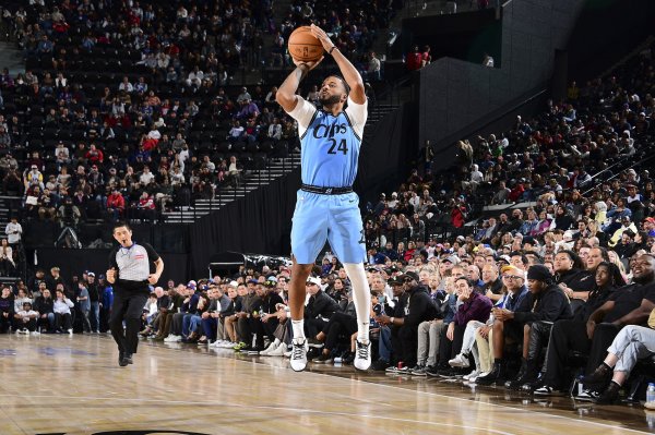 Shams: The Heat coi Powell là người phù hợp để hợp tác với Hero & Adebayo trong một thời gian dà