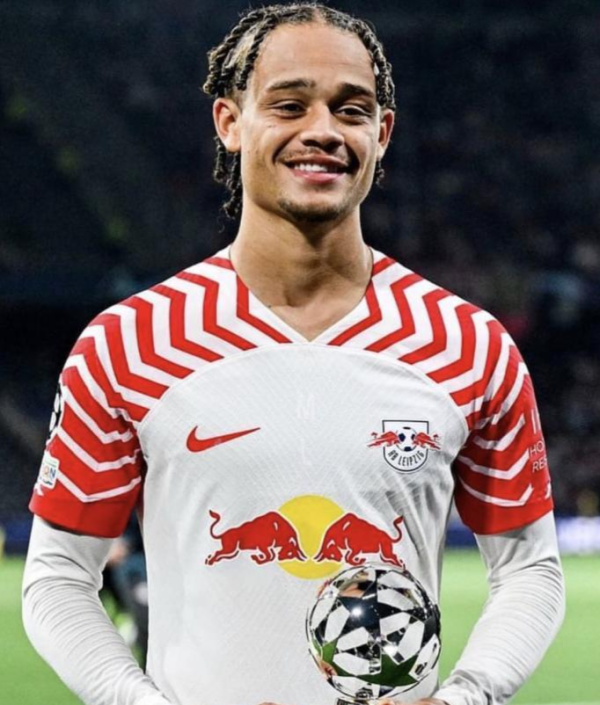 Bayern mua kẻ tấn công để chọn cựu 