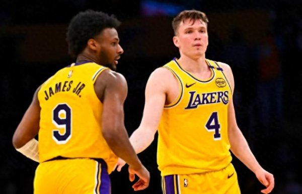 NBA không có lý do, nhưng trận chiến ở Liên đoàn mùa hè Las Vegas vẫn chưa kết thúc