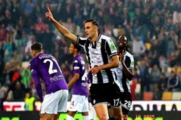 Tiền đạo hai sao của Manchester United Shining + mới tham gia! Đội hình sang trọng của Naples làm ch
