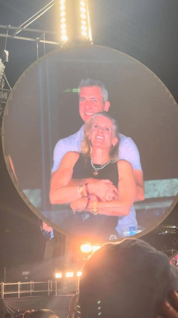 Giám đốc điều hành của nhà thiên văn học Andy Byron, ‘Kiss Cam, vụ bê bối kích hoạt 7 triệu đô la tr