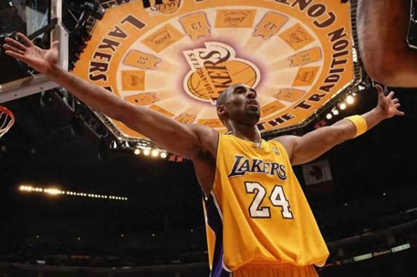 Chuyến tham quan nghỉ hưu hoàn toàn không tồn tại? Ngừng thu hút Kobe là xấu, James không cần phải l